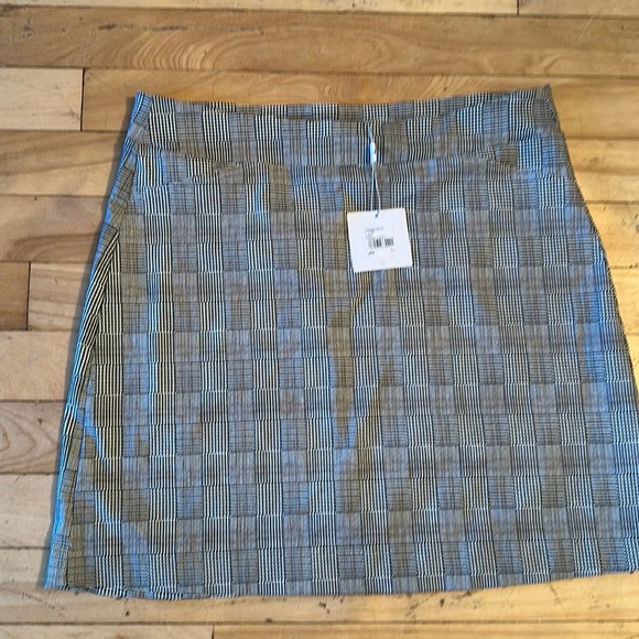 Plaid, grey mini skirt, size 11 - Picture 1 of 3